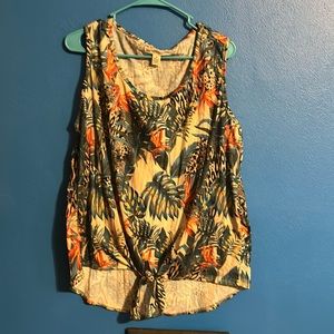 New York laundry. Floral shirt.